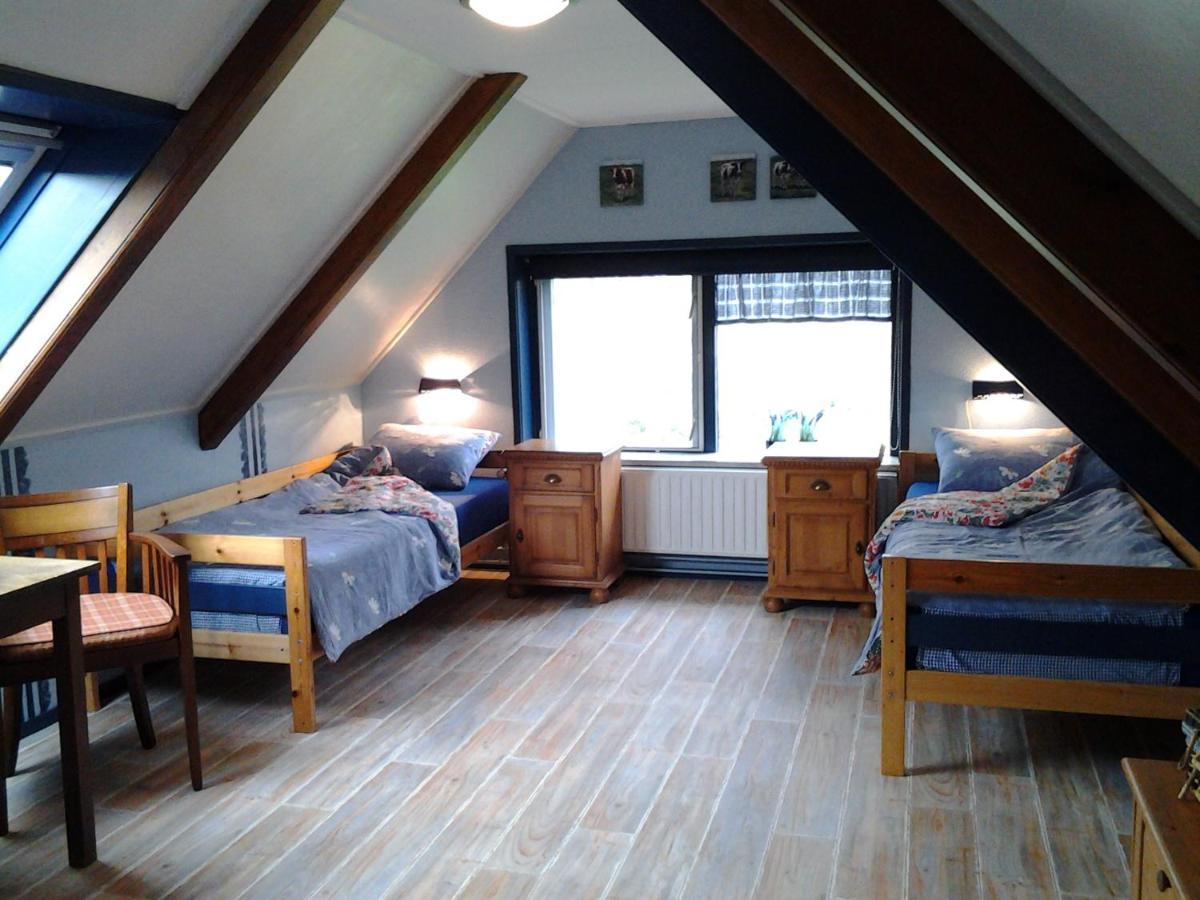 Bed & Breakfast “ Gastvrij Onthaal “ Een-West Екстериор снимка