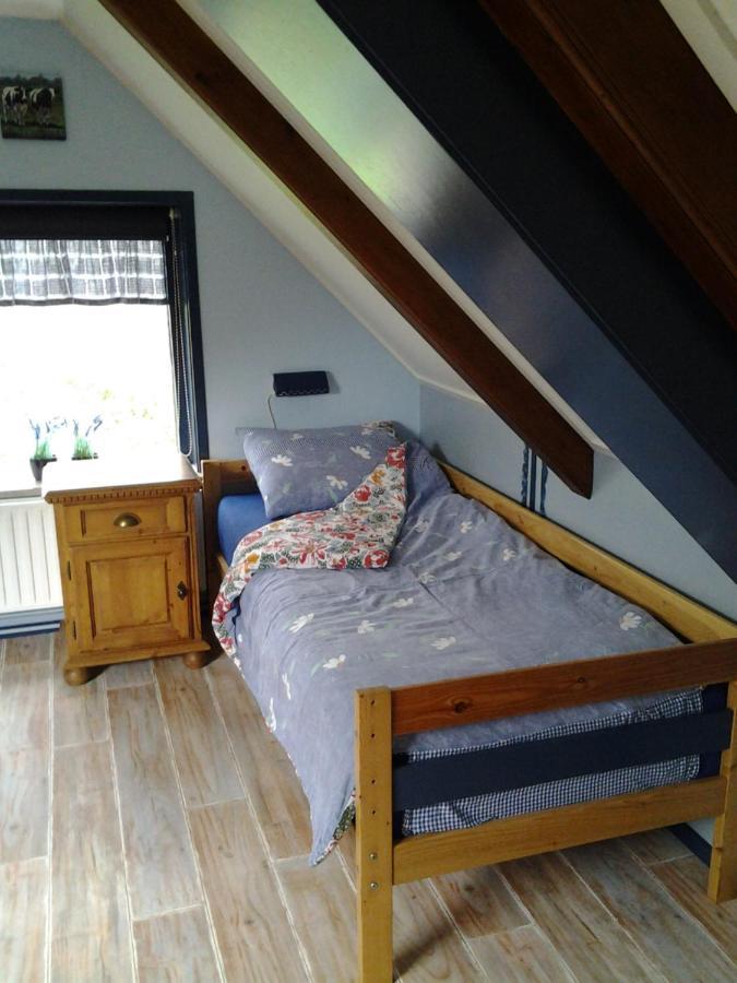 Bed & Breakfast “ Gastvrij Onthaal “ Een-West Екстериор снимка