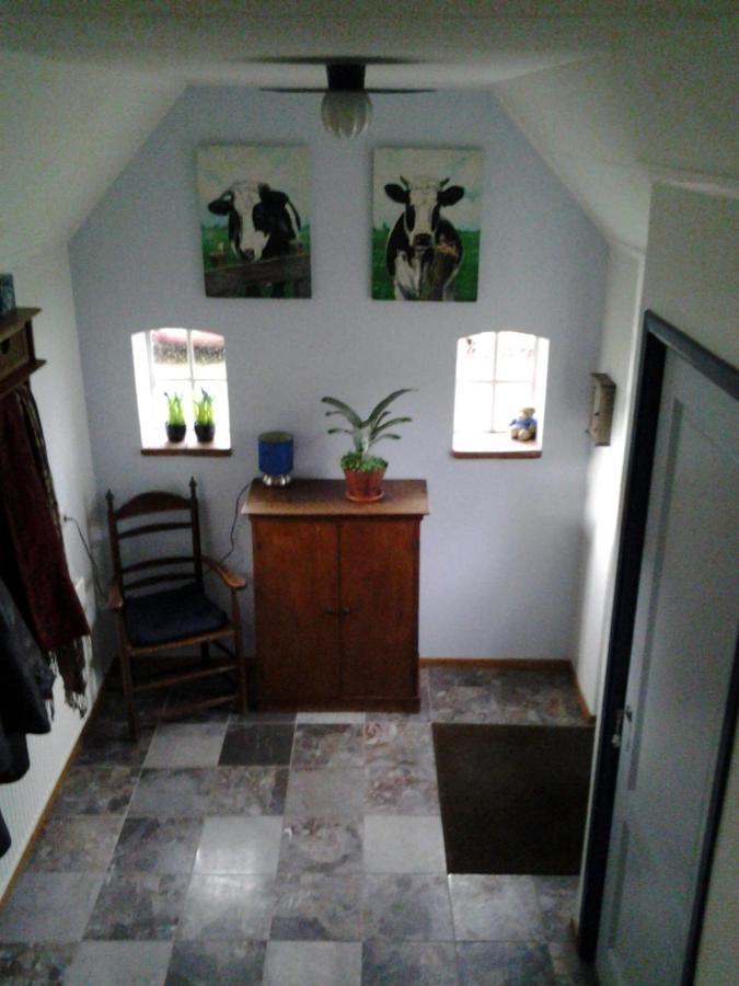 Bed & Breakfast “ Gastvrij Onthaal “ Een-West Екстериор снимка